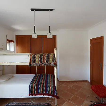 Πανσιόν Porto De Abrigo *